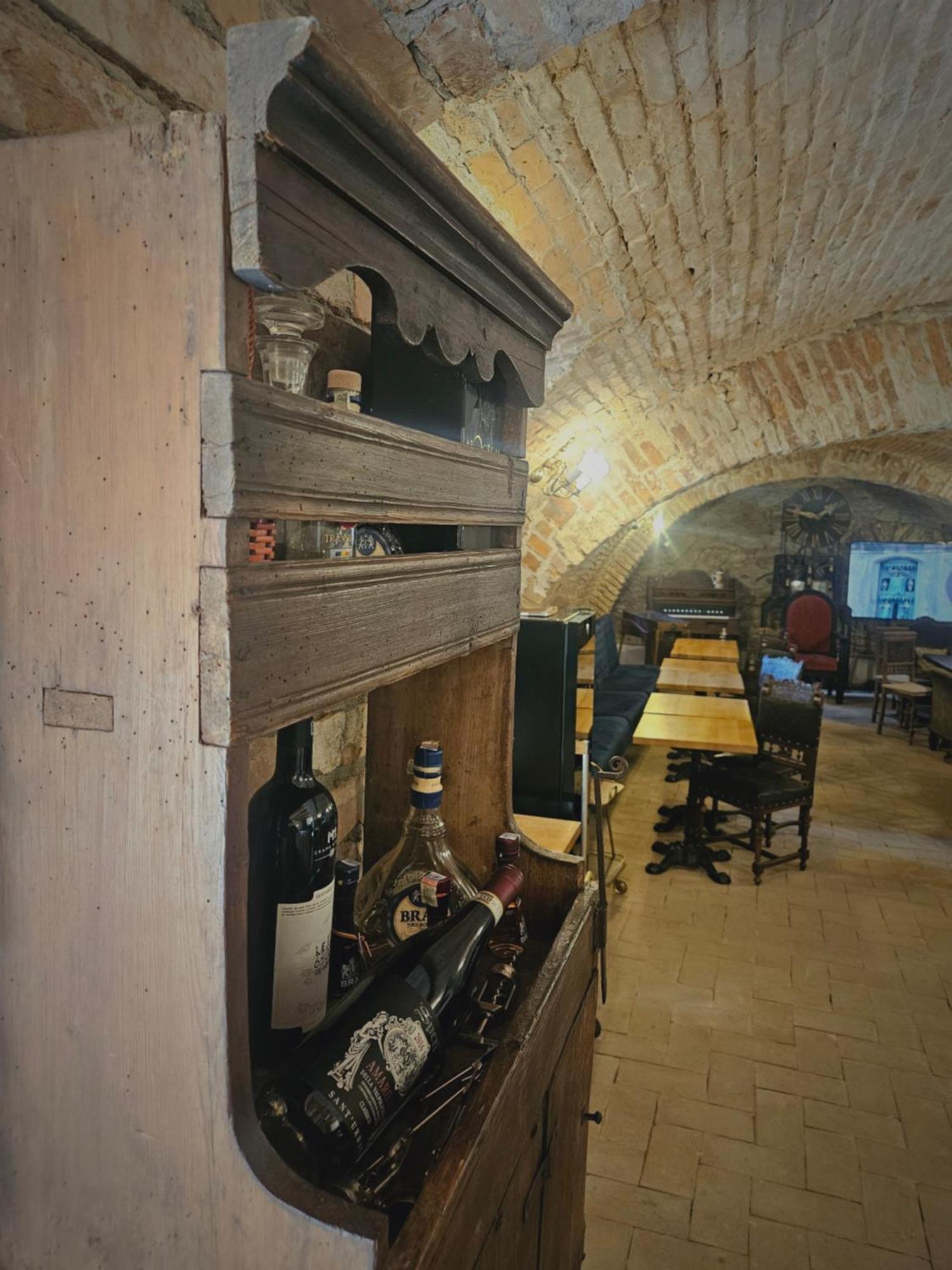The Throne - M Museum Hotel シギショアラ エクステリア 写真